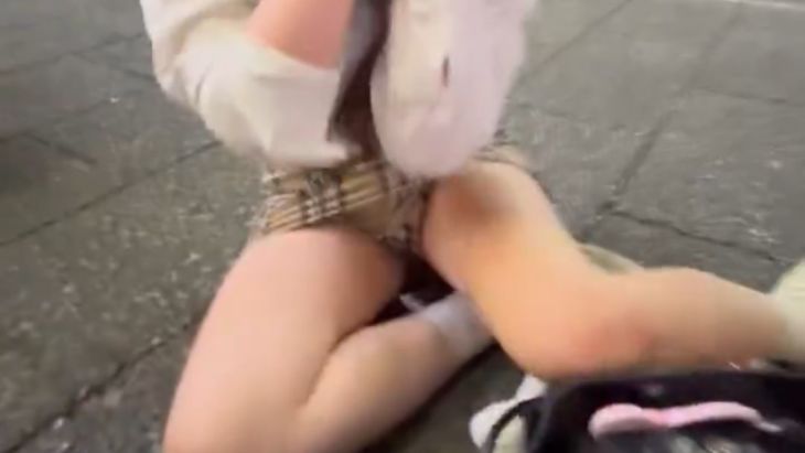 【動画】トー横女子の臭いぱんつｗｗｗｗｗｗｗｗｗｗｗｗｗｗｗｗｗｗ