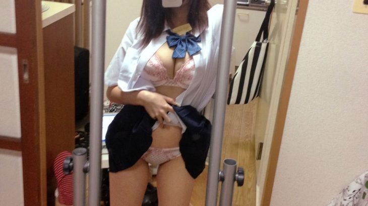 【画像】エッチな学生の自撮り